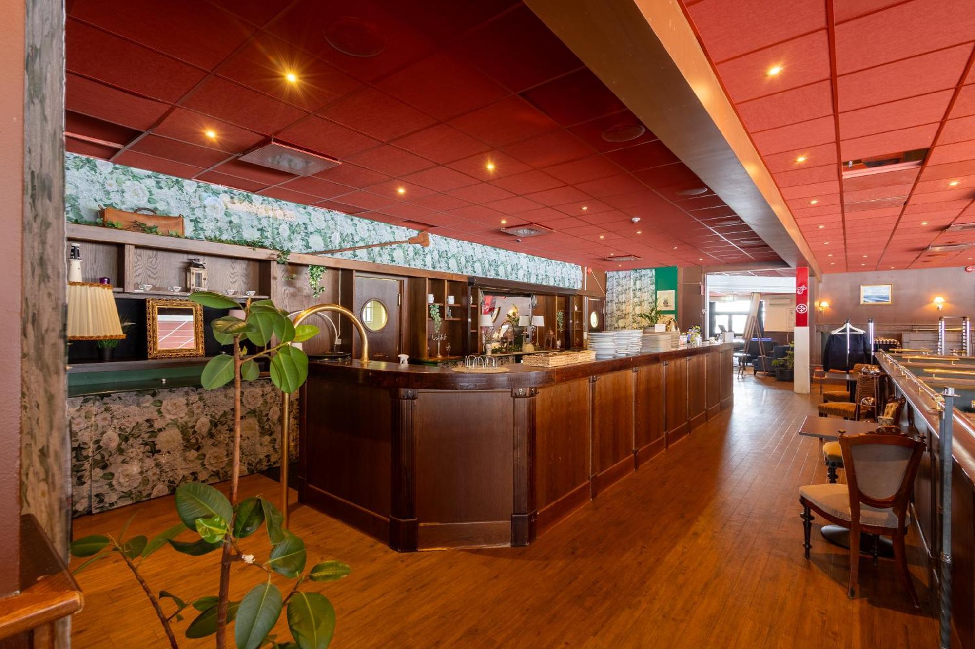 Halmstad Hotel Apartments Esterno foto